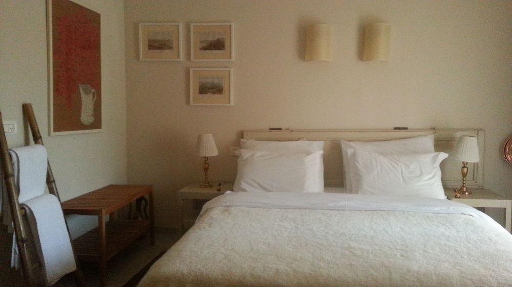 Shulamit Yard Hotel Ros Pinna Kültér fotó